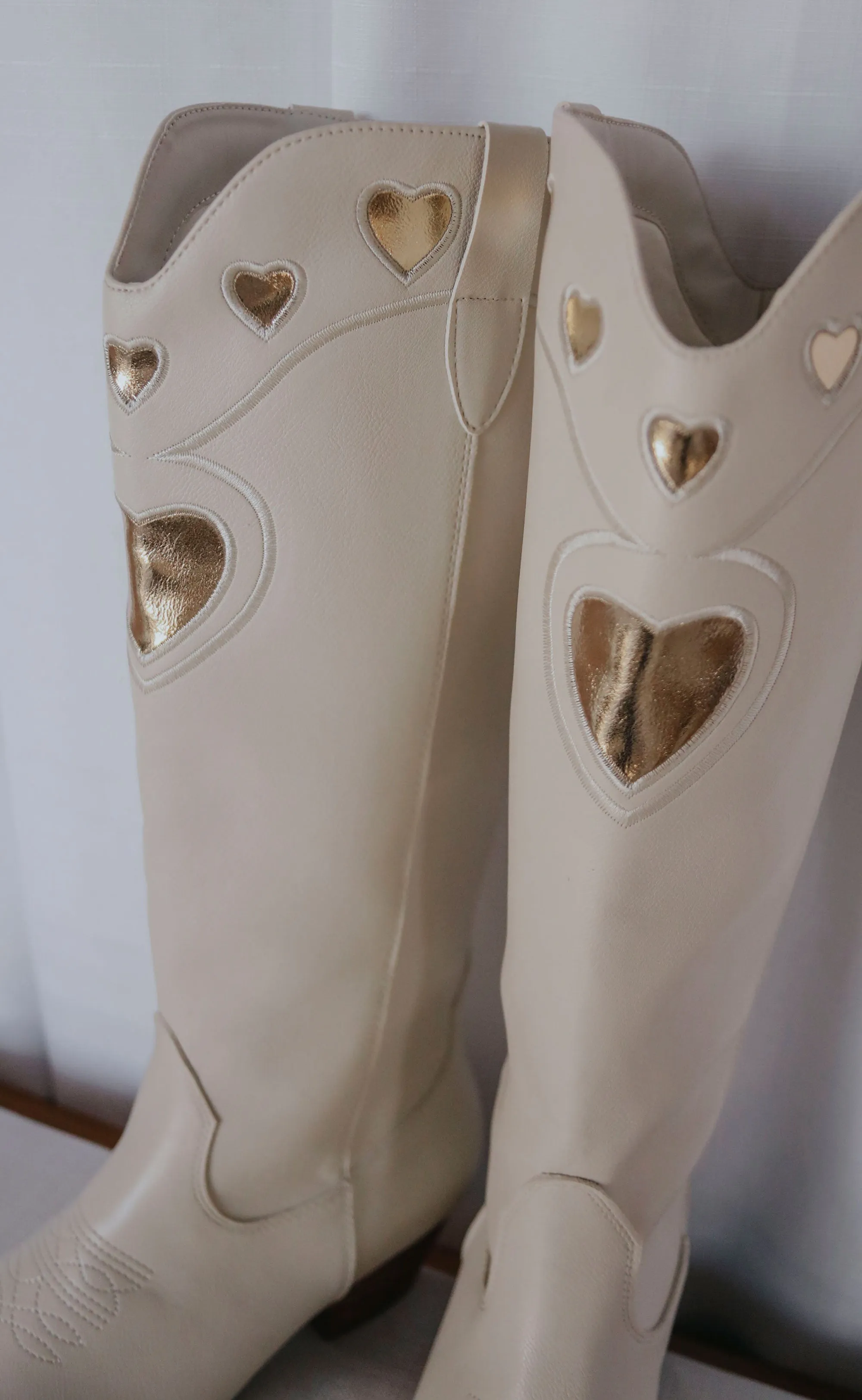 billini: velma boot - ivory