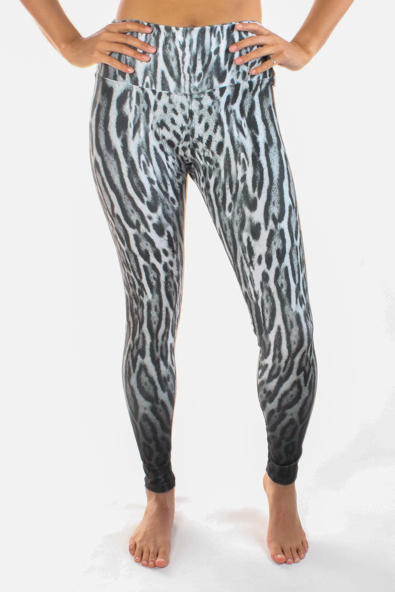 Black and White Ocelot (Leopard) Print High Compression Legging