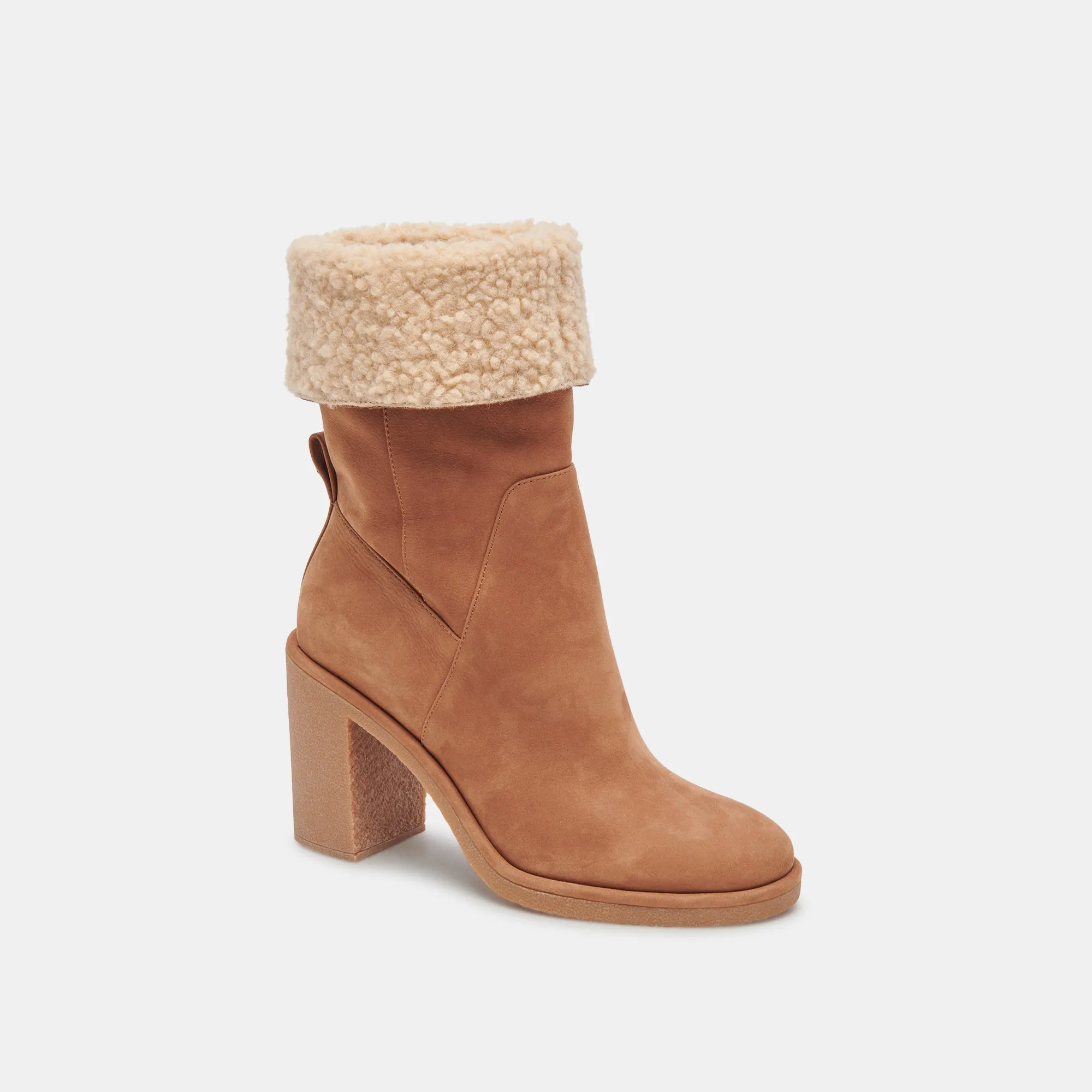 CADDIE PLUSH BOOTS PRALINE NUBUCK - re:vita