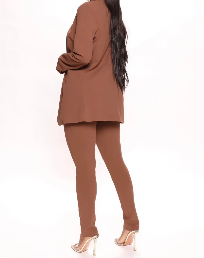 CASUAL WOMEN SUIT IN BROWN