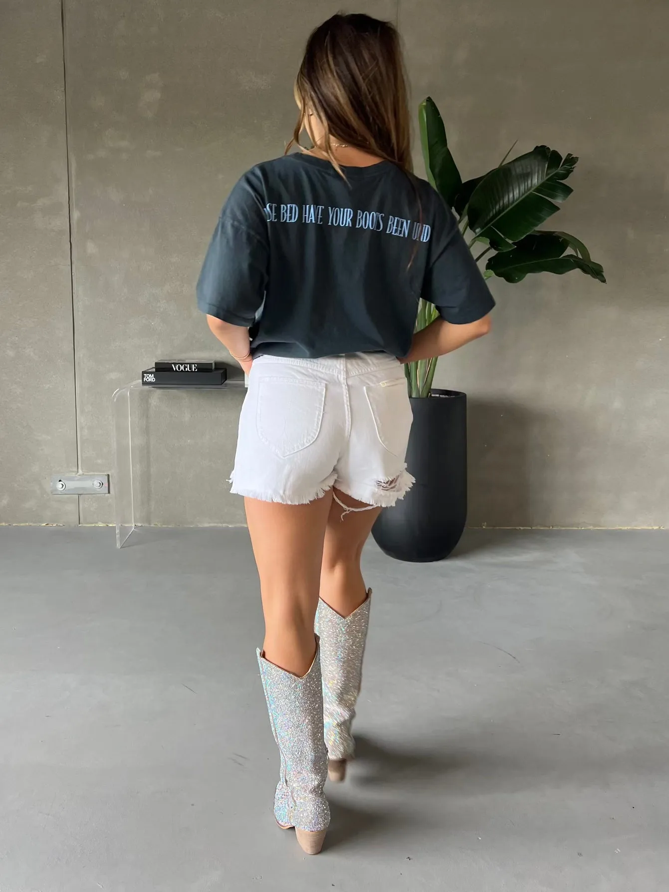 DAYDREAMER Shania Boots Been Under Merch Tee