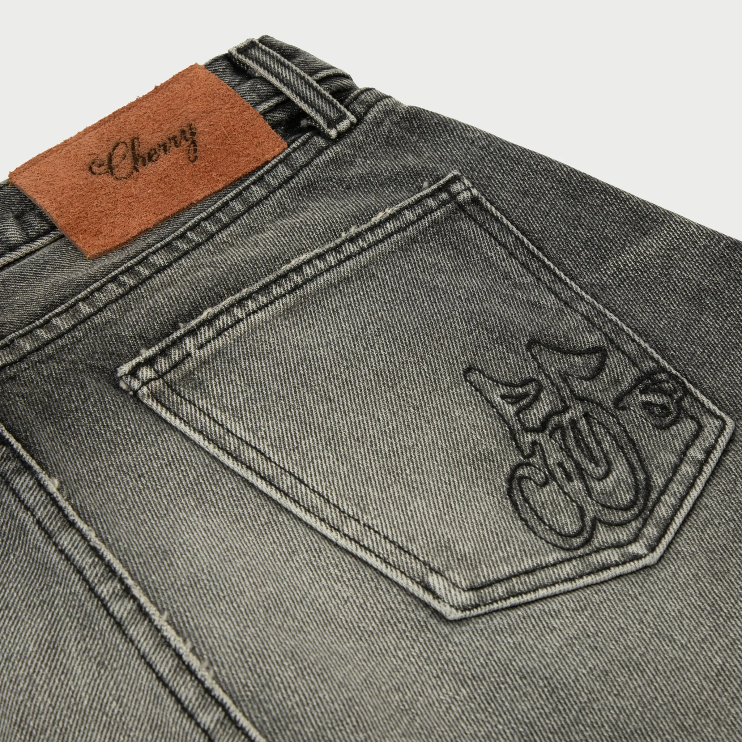 Relaxed 5 Pocket Denim (Grey)